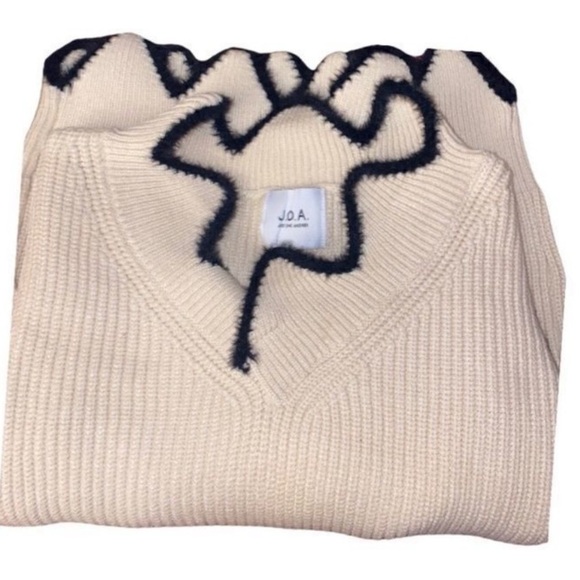 J.O.A Scalloped Edge Knit Cropped 2 Tone 3/4” Sleeve Sweater Top Size Small NEW - Picture 3 of 7